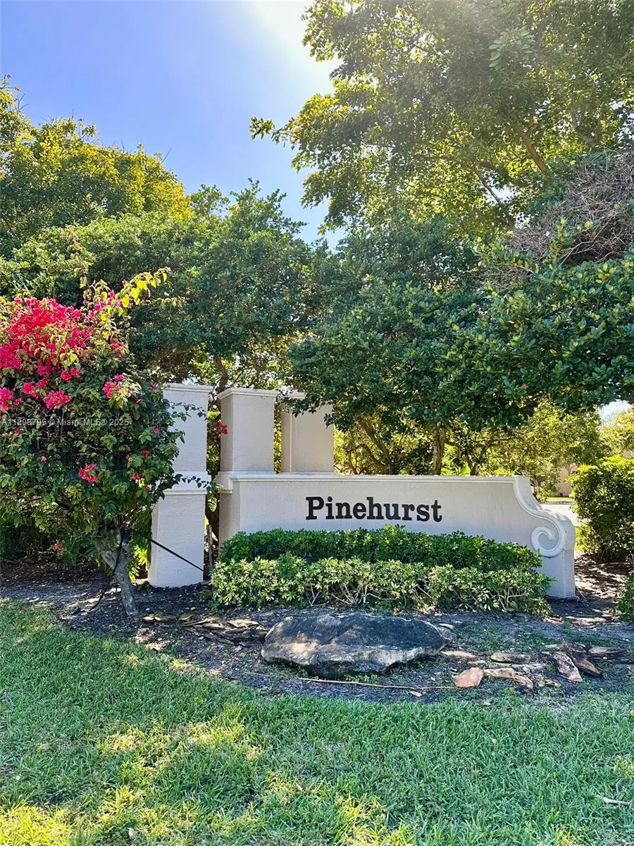 1462 Running Oak Ct