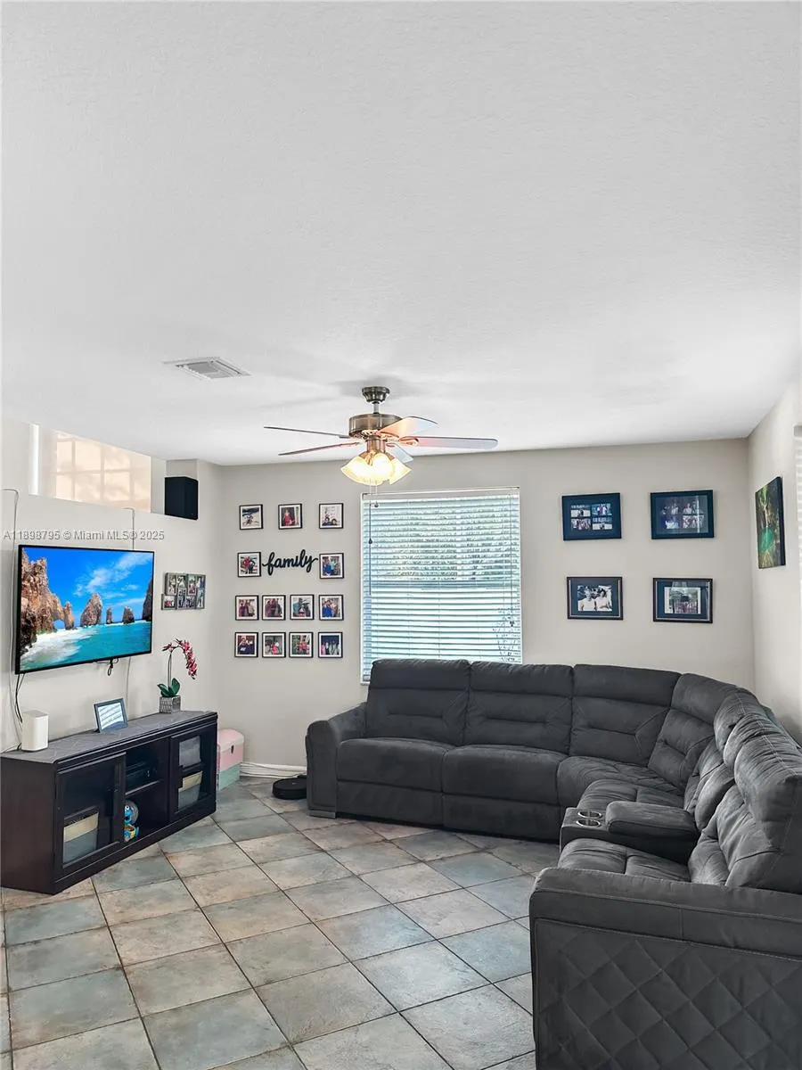 1462 Running Oak Ct
