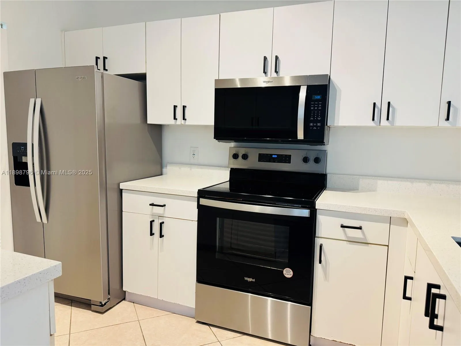 19555 E Country Club Dr, #8108