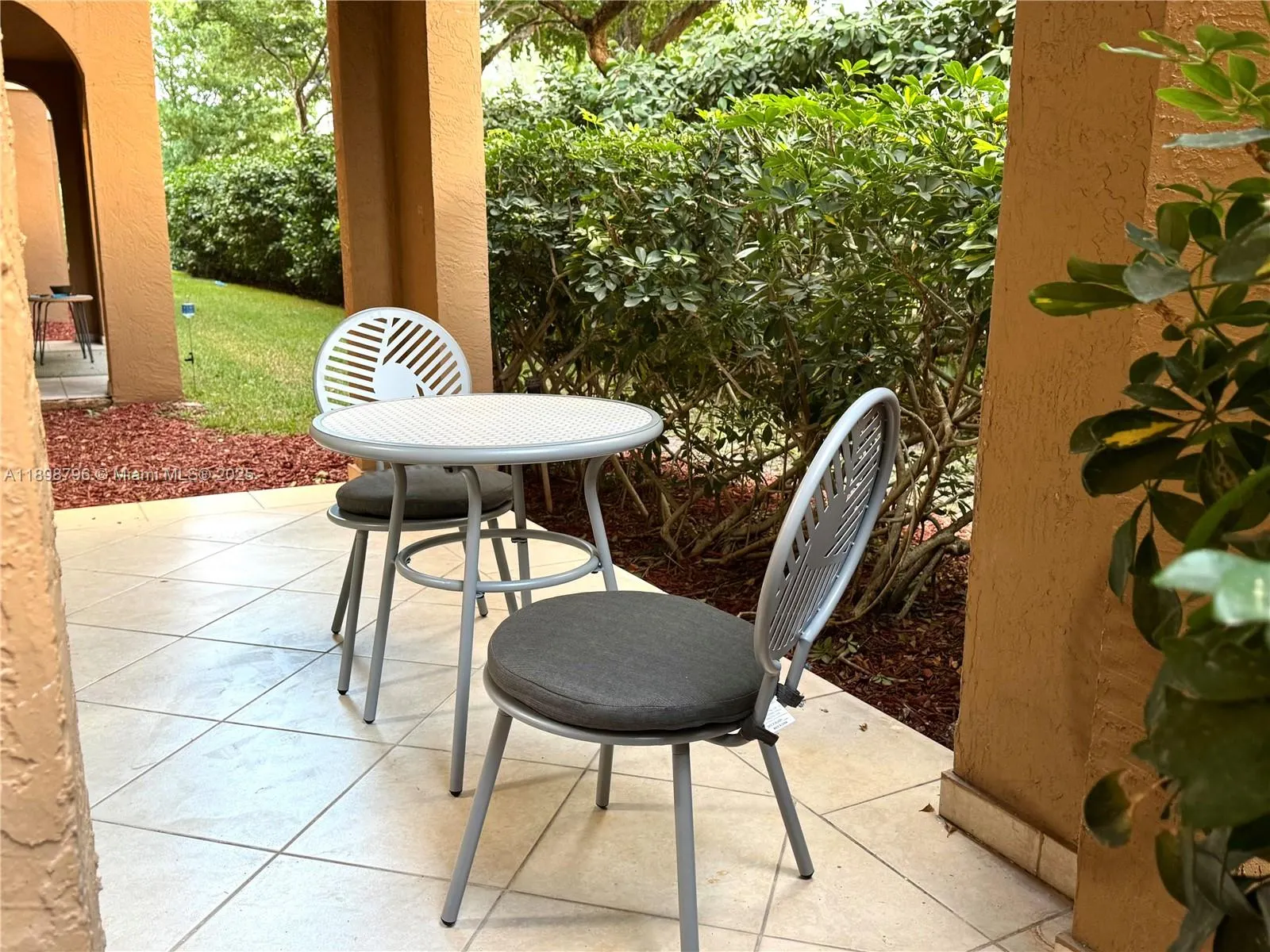 19555 E Country Club Dr, #8108