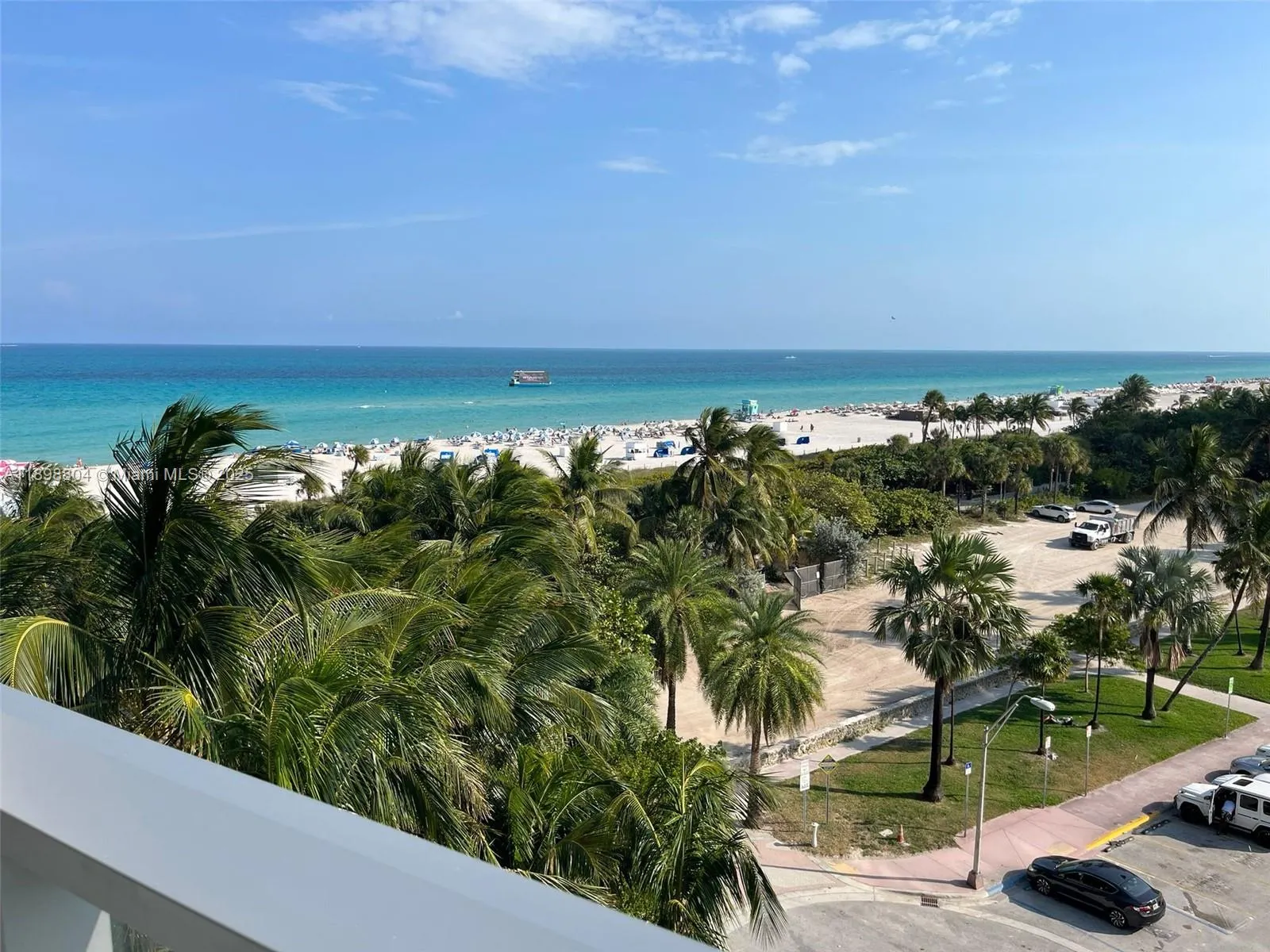 2201 Collins Ave, #626