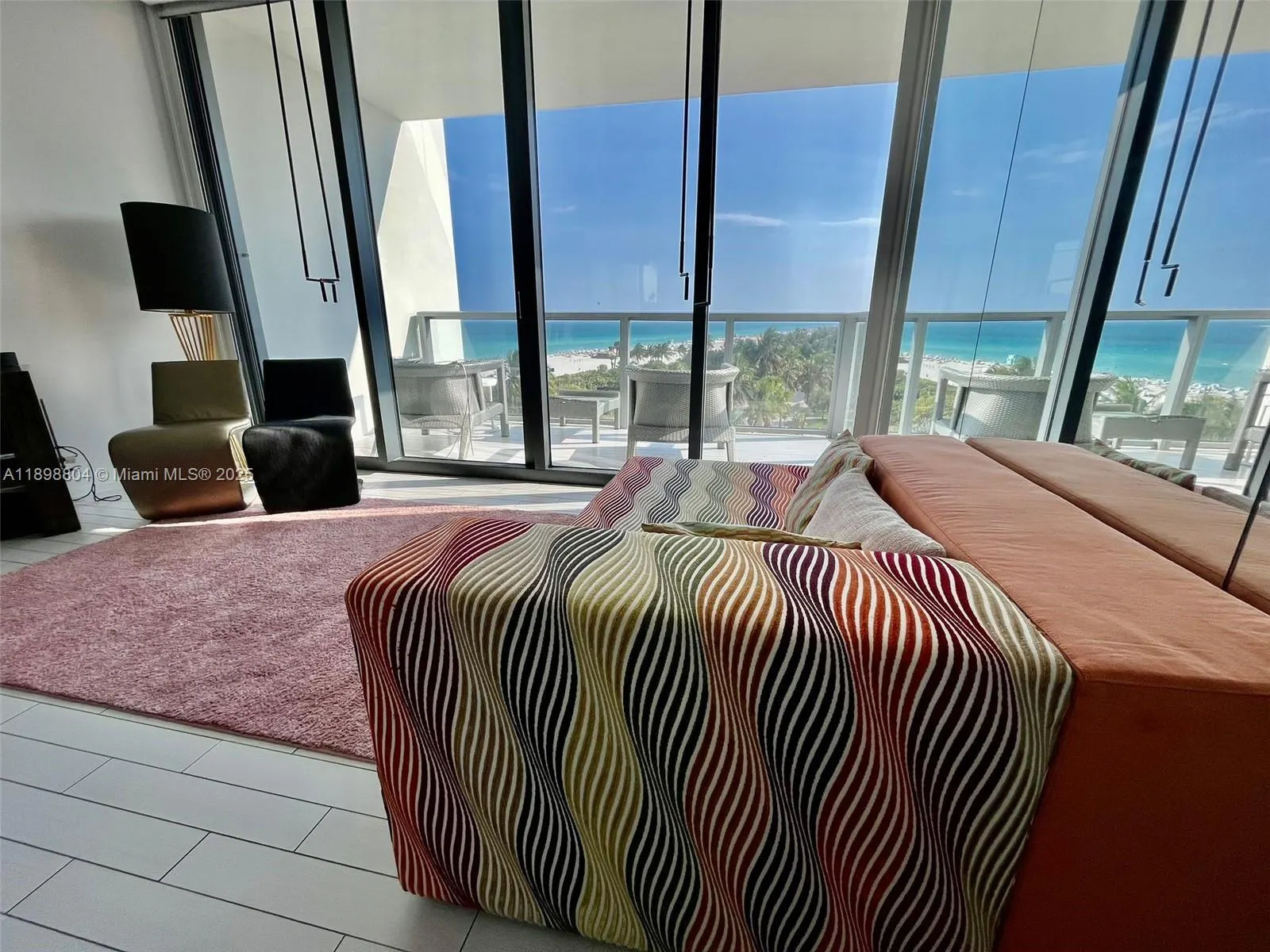 2201 Collins Ave, #626