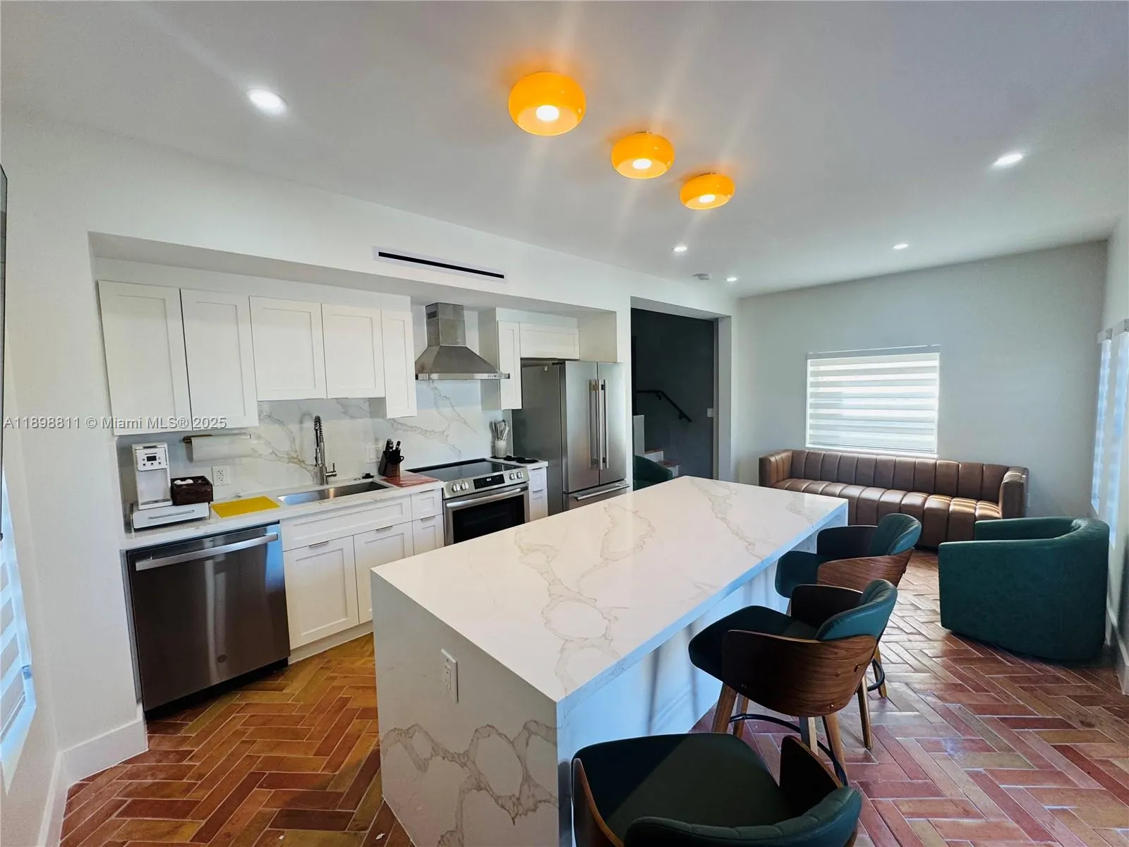 905 SW 13th Ct