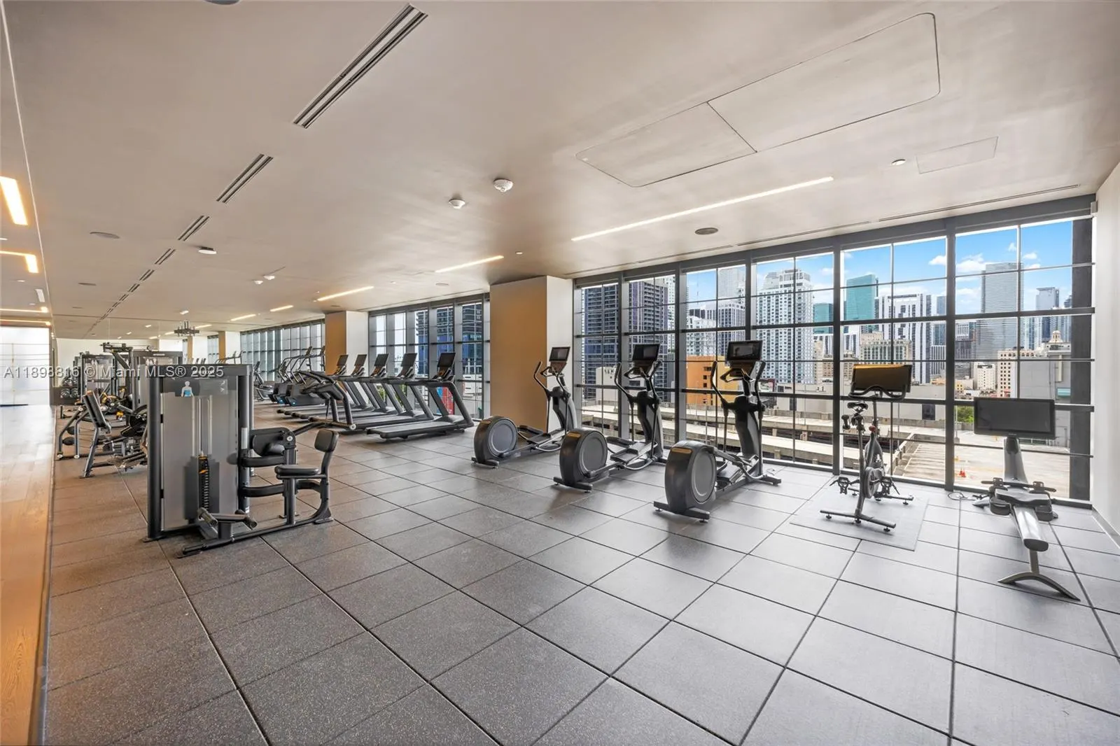 159 NE 6th St, #4011