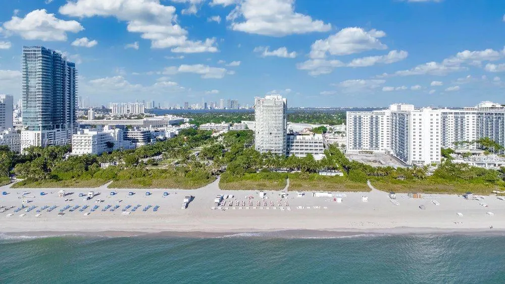 2201 Collins Ave, #628