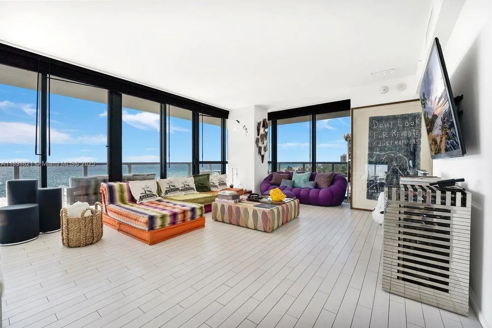 2201 Collins Ave, #628