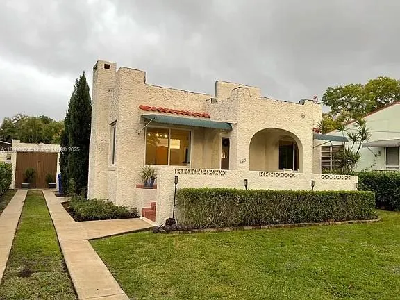 125 SW 32nd Ct Rd