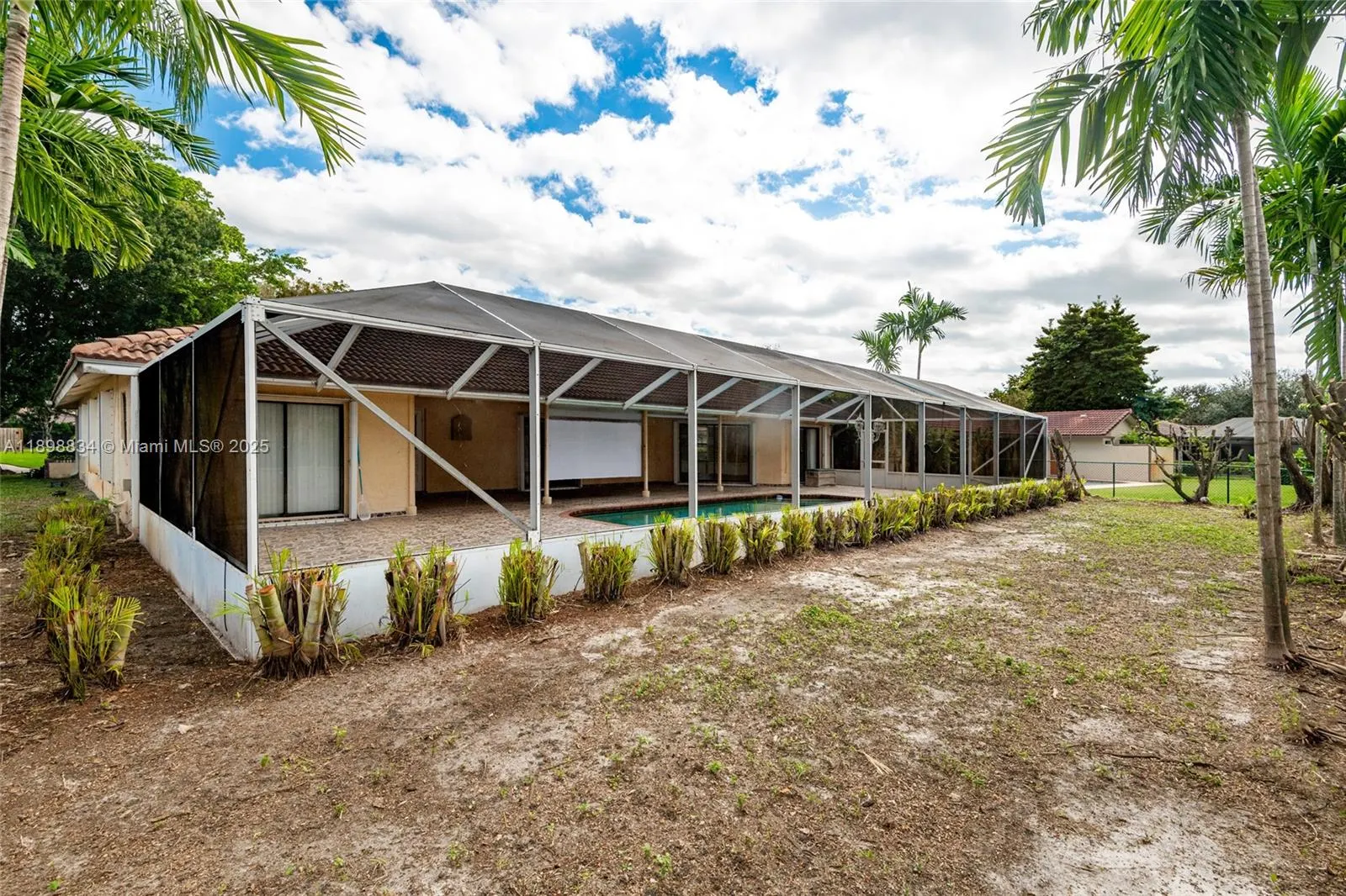 880 NW 110th Ave