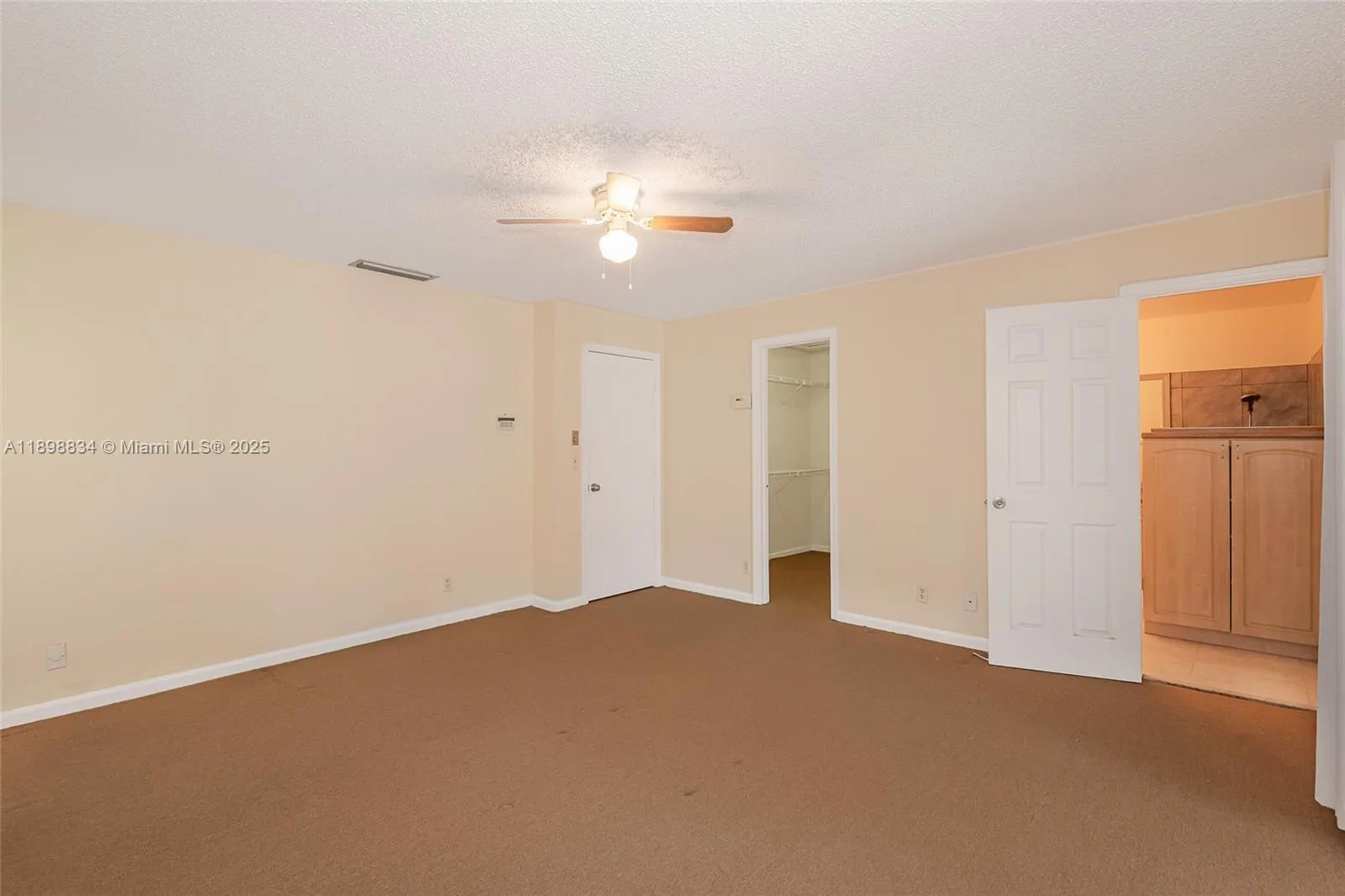880 NW 110th Ave