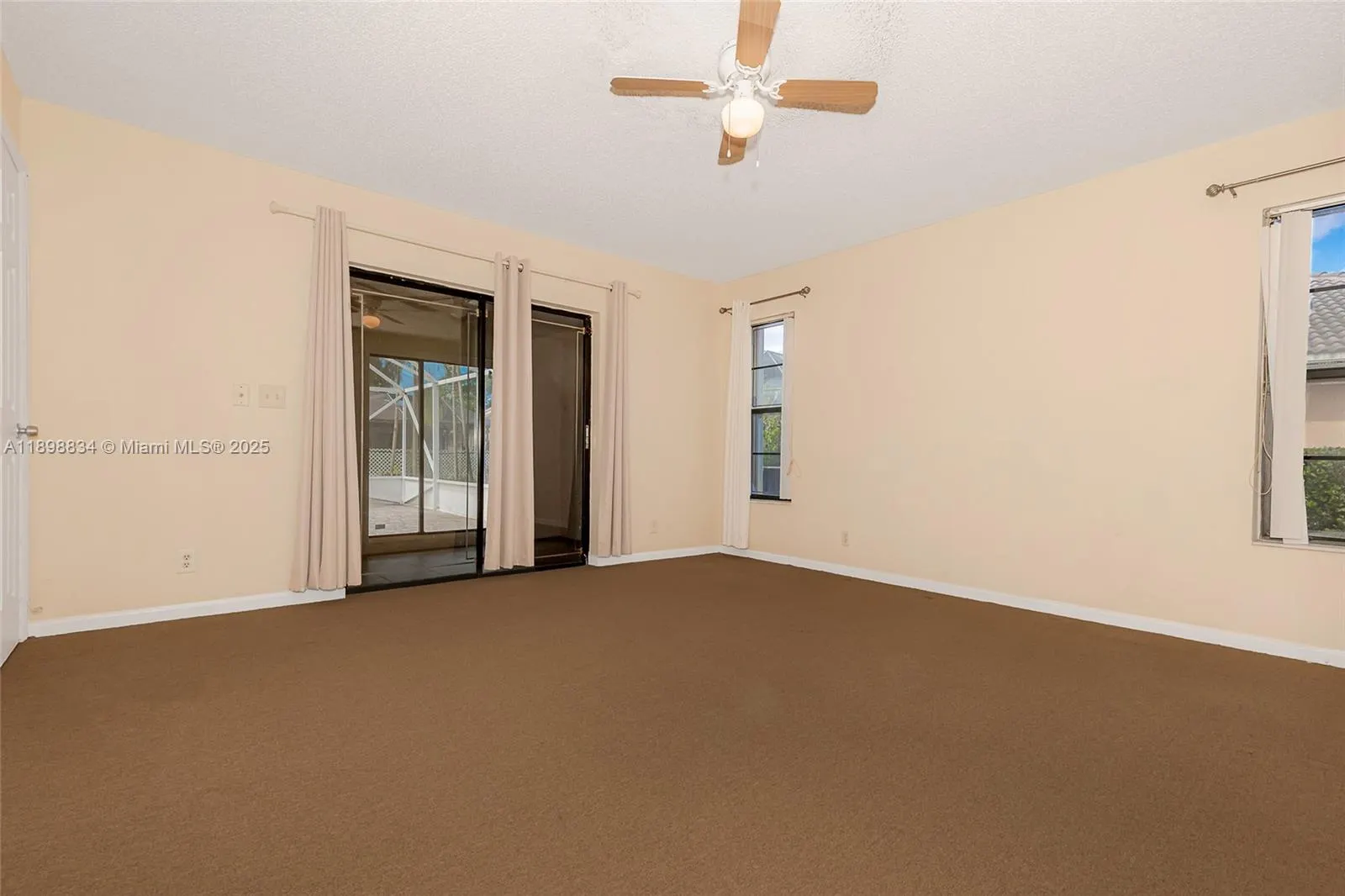 880 NW 110th Ave