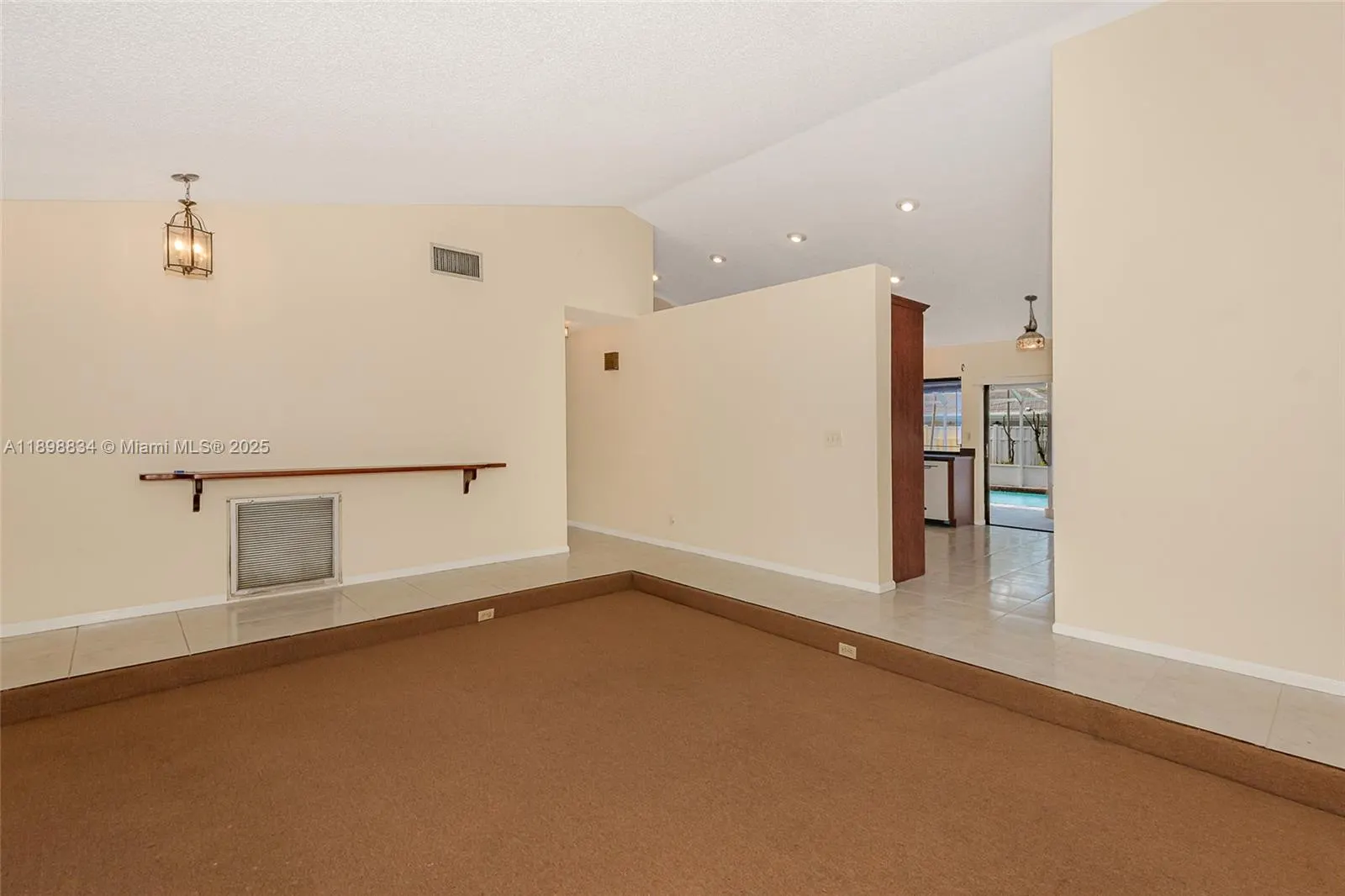 880 NW 110th Ave