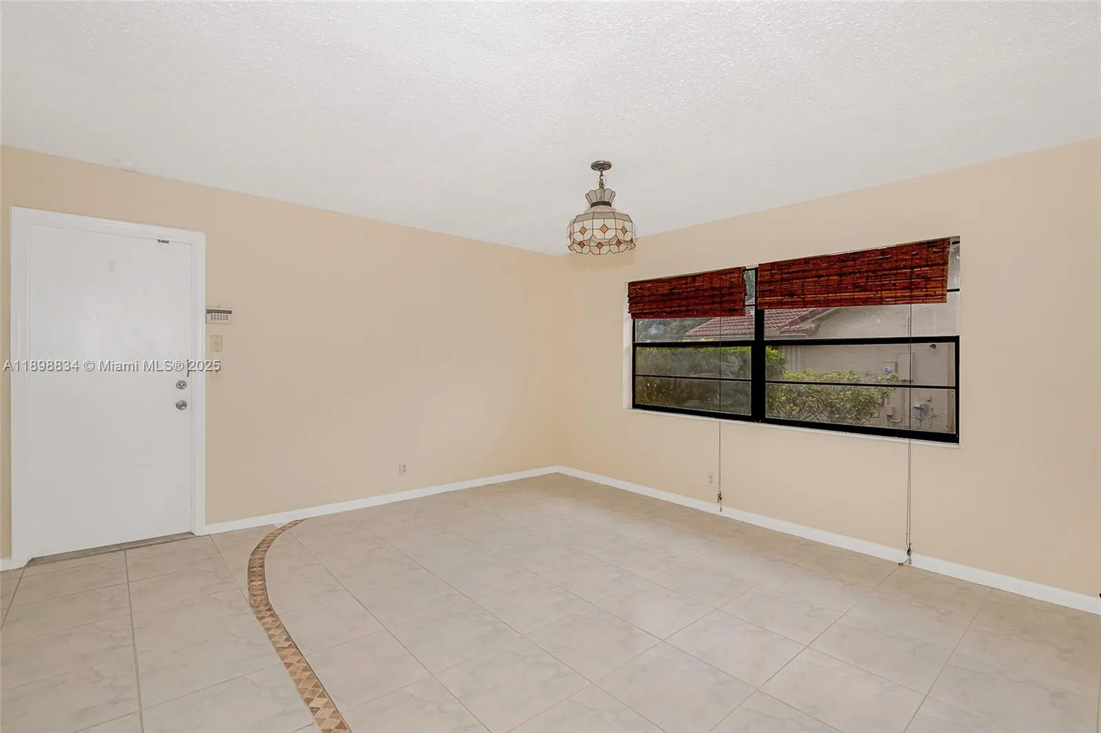 880 NW 110th Ave