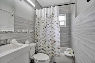 1321 S 16th Ave