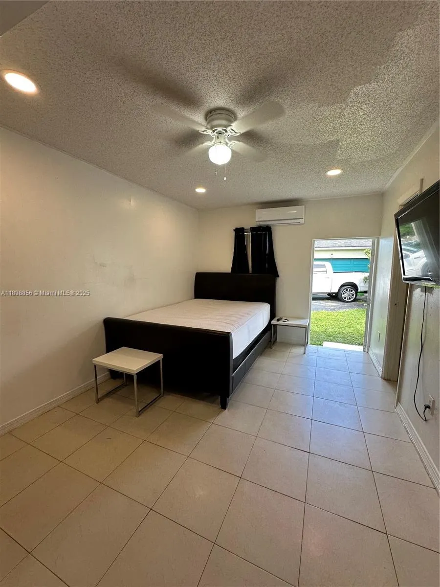 11050 NW 28th St, #11050