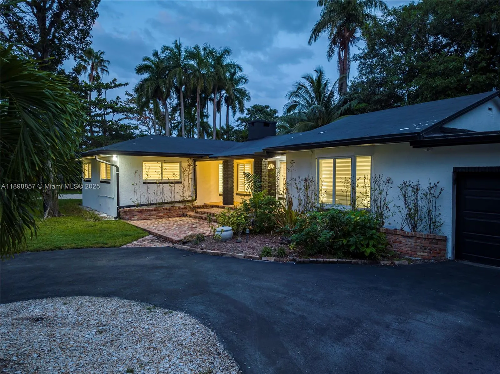 2100 SW 28th Way