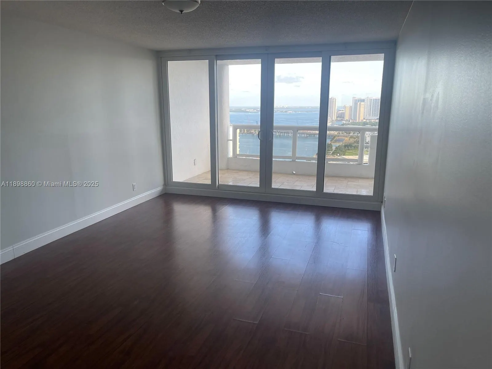 1717 N Bayshore Dr, #B-4155