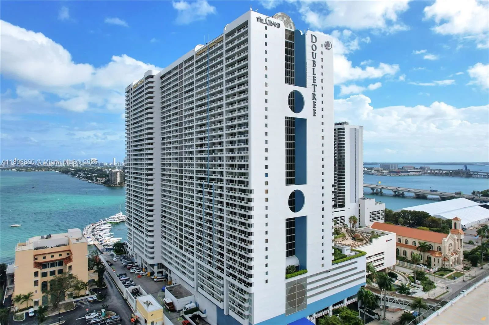 1717 N Bayshore Dr, #B-4155