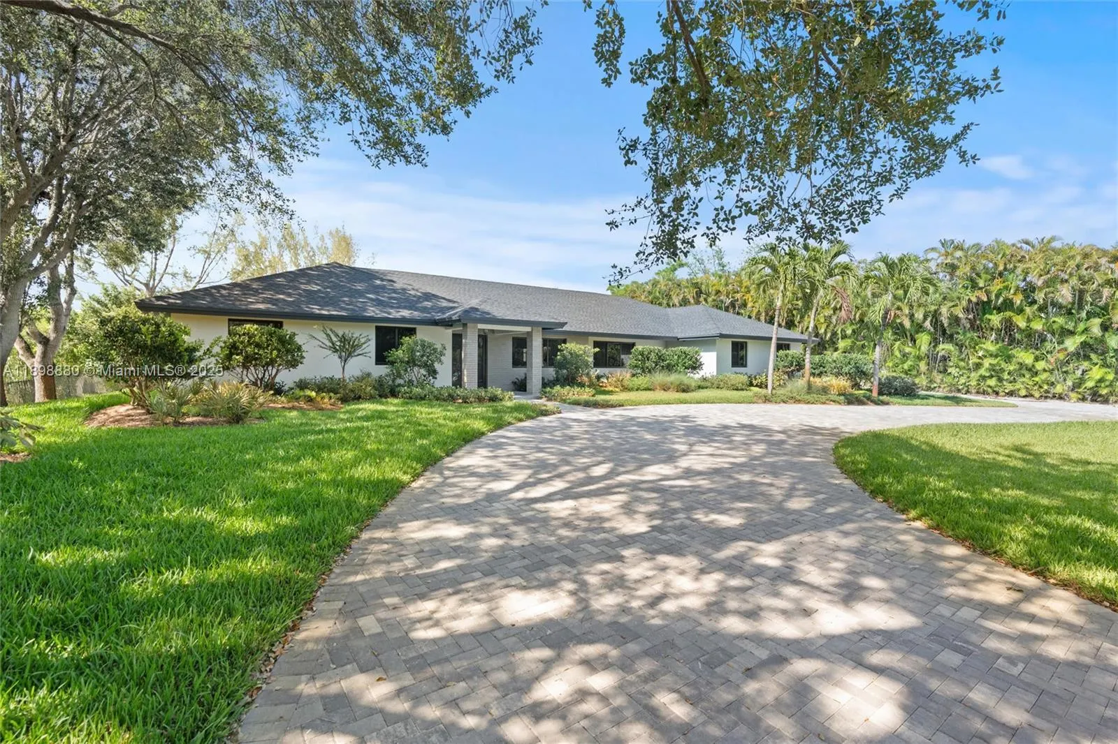15901 SW 54th Pl