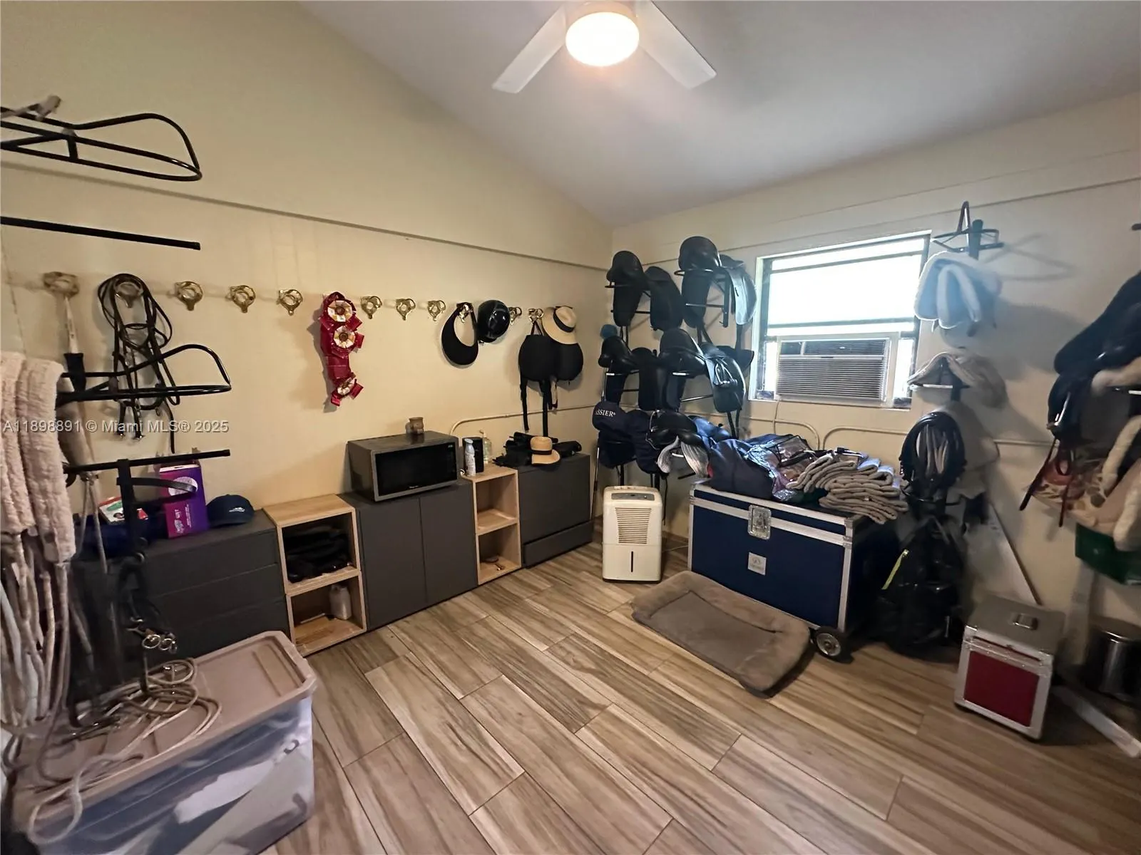 1230 F Rd