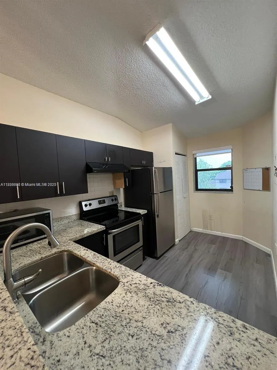 9971 Nob Hill Pl, #9971