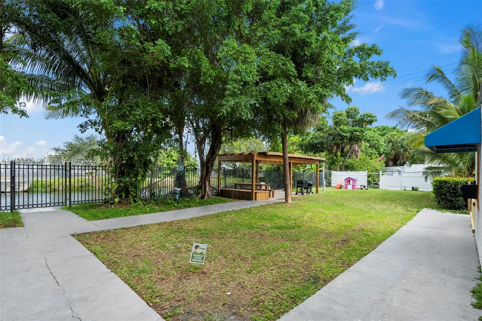 4335 NW South Tamiami Canal Dr, #111