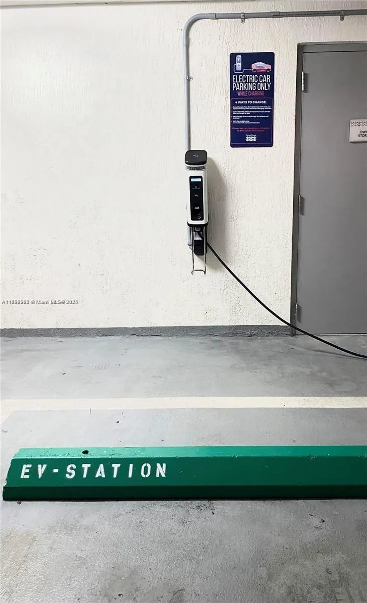 300 Sunny Isles Blvd, #4-903