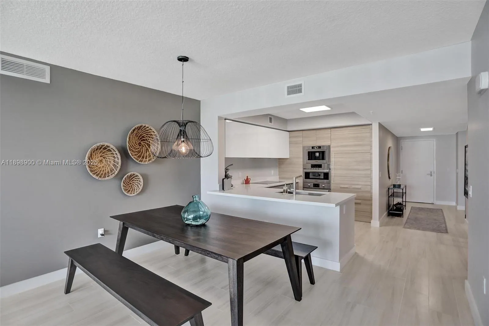 300 Sunny Isles Blvd, #4-903