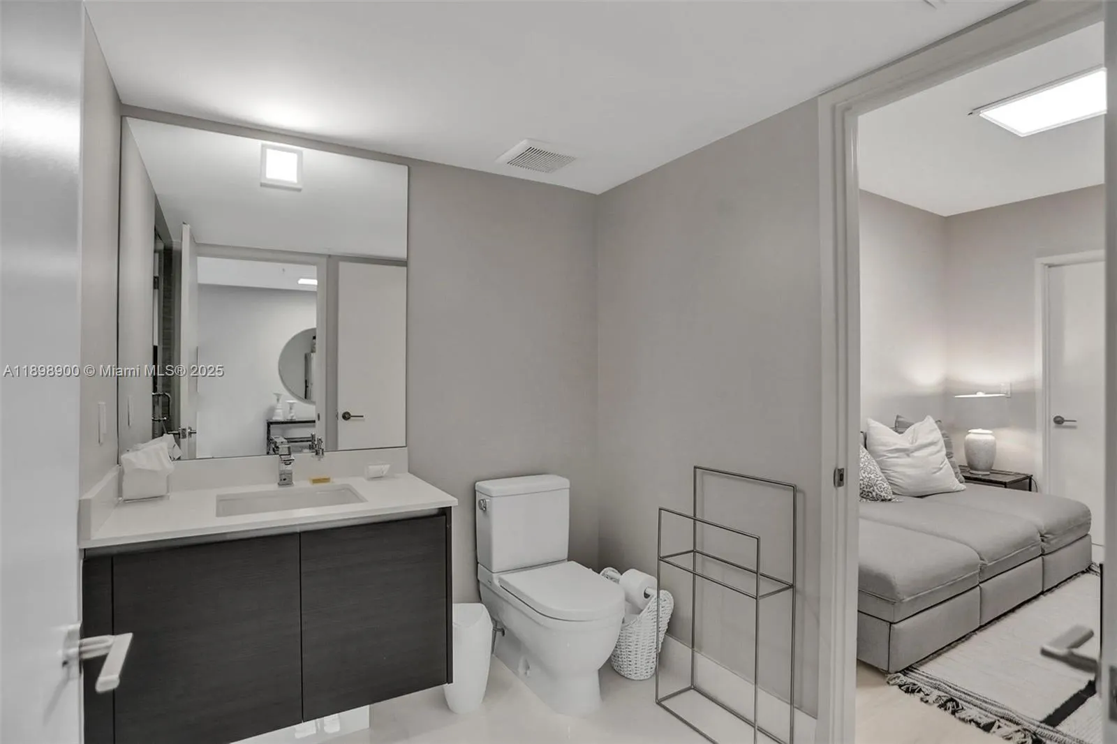 300 Sunny Isles Blvd, #4-903