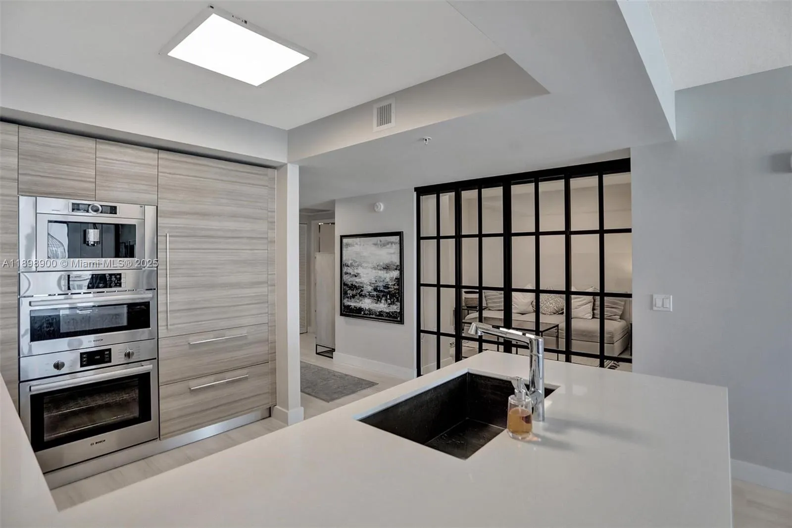 300 Sunny Isles Blvd, #4-903