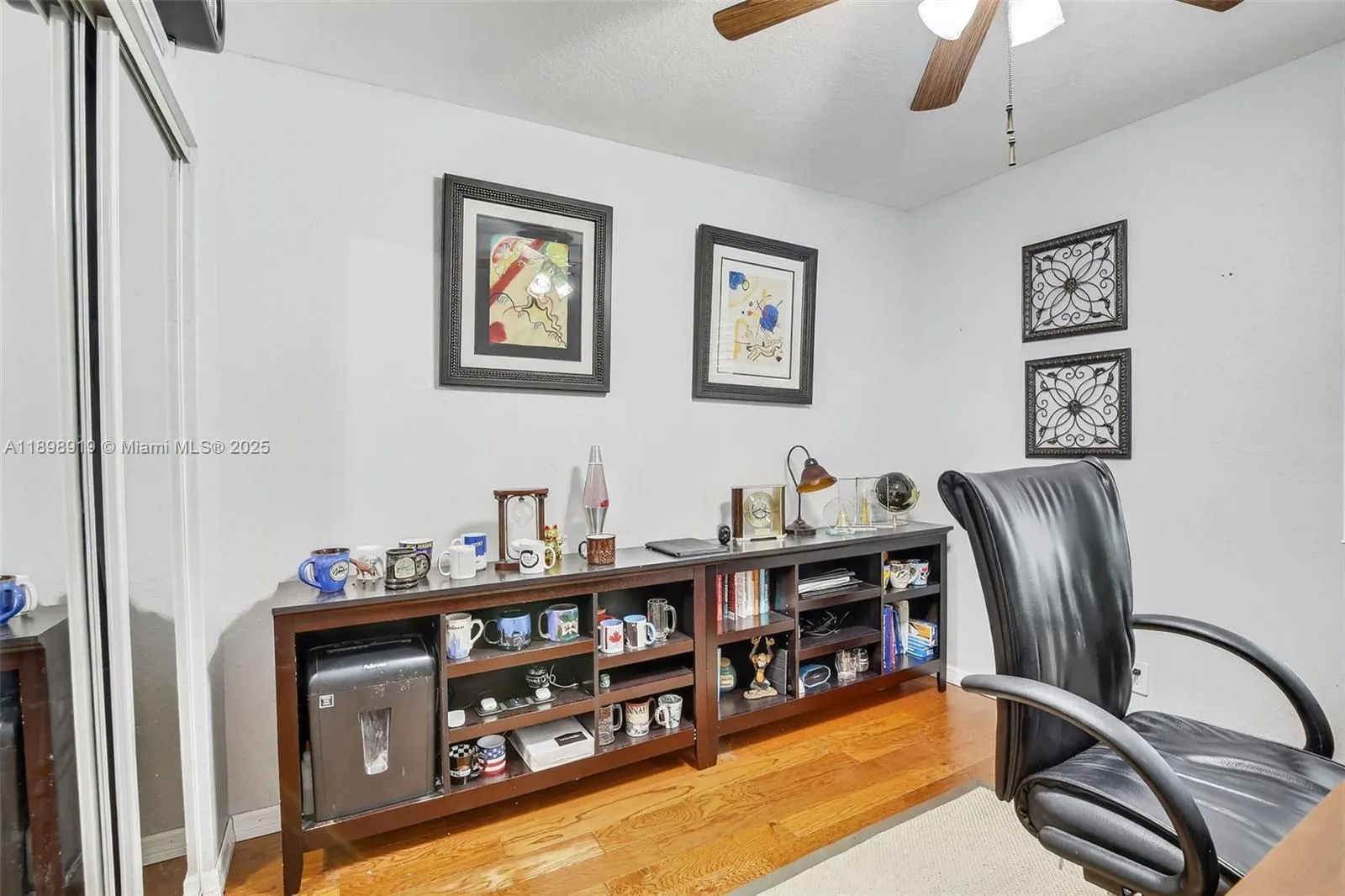 9012 Vineyard Lake Dr