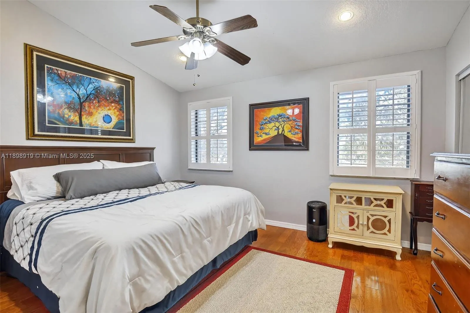 9012 Vineyard Lake Dr