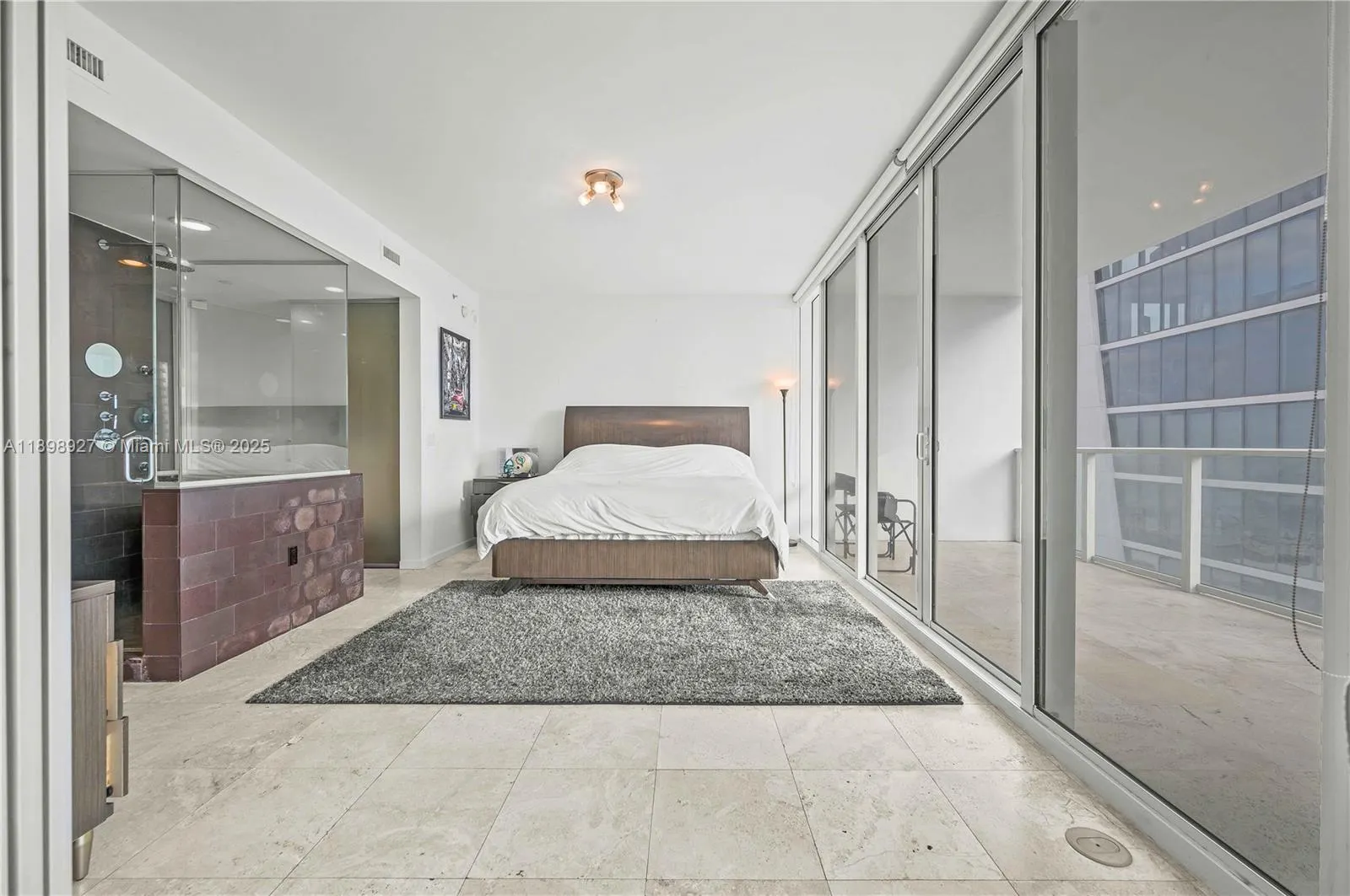 1040 Biscayne Blvd, #3308
