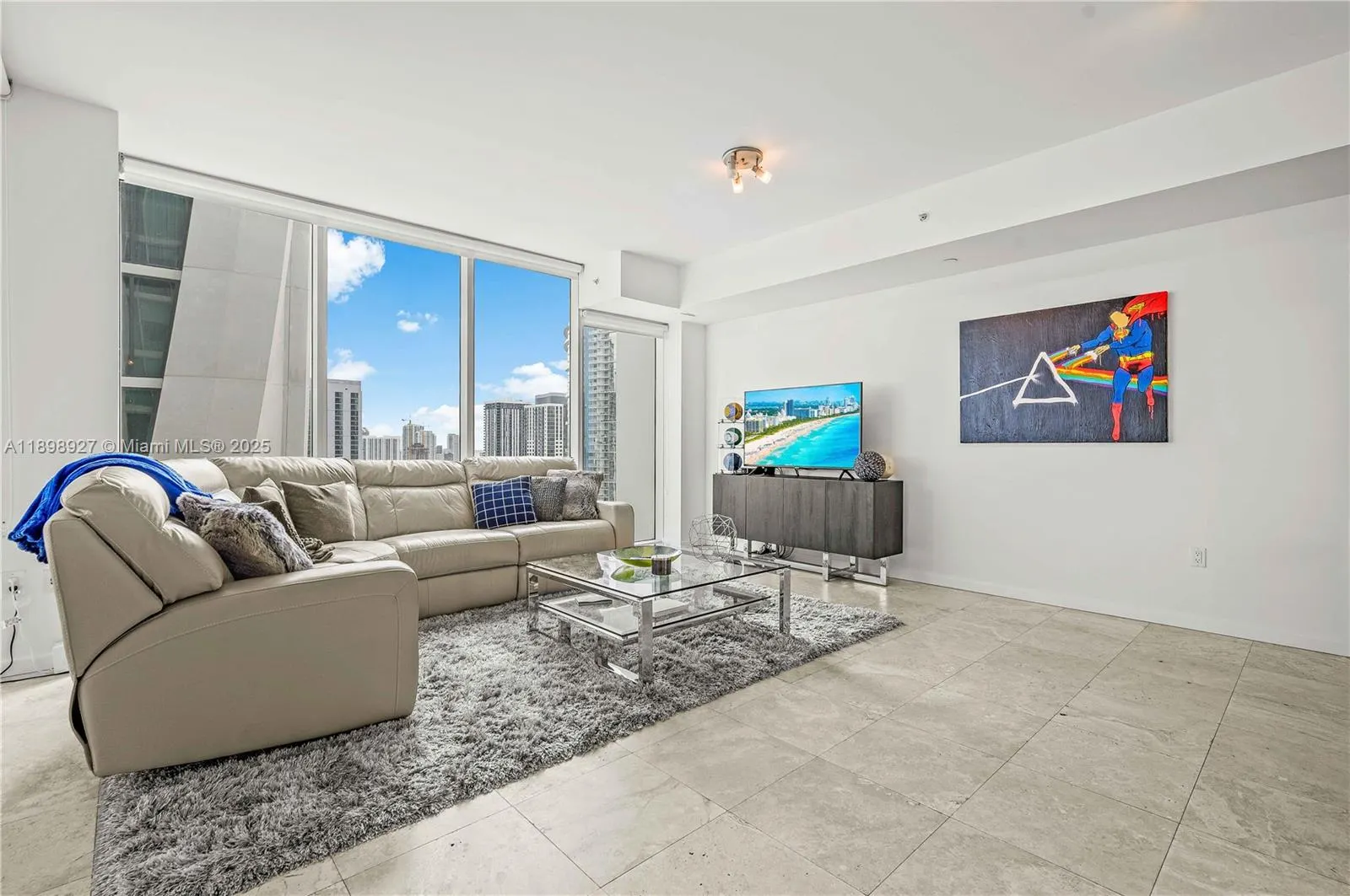 1040 Biscayne Blvd, #3308