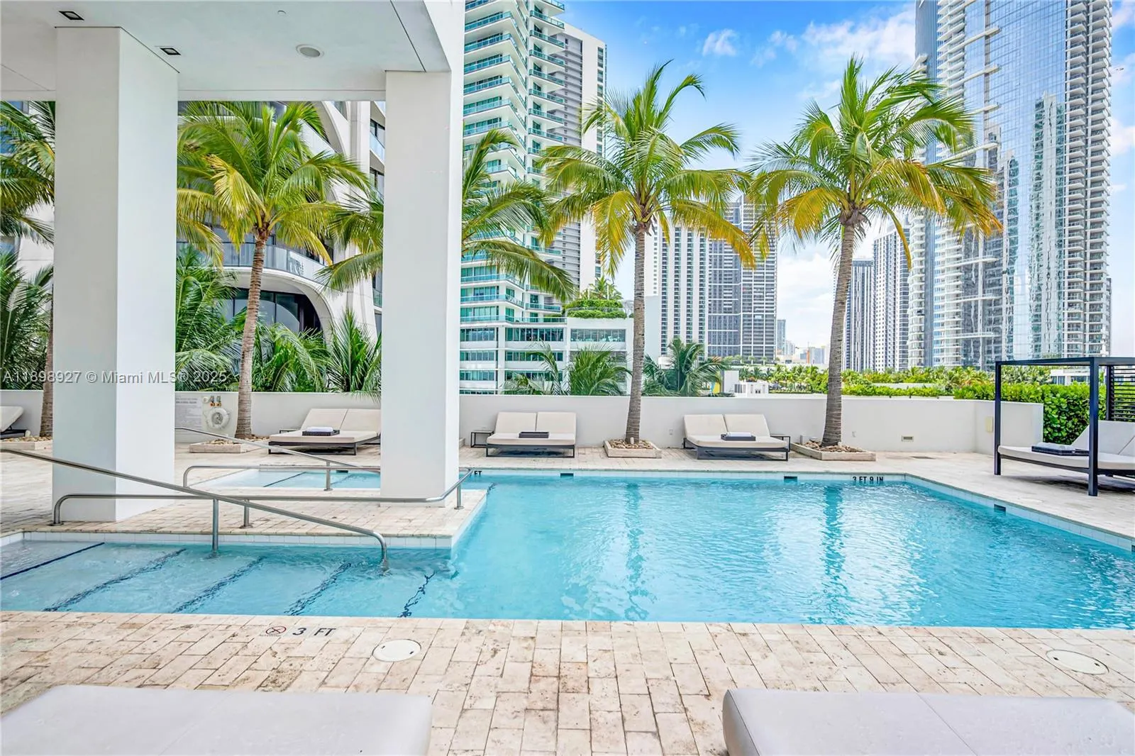 1040 Biscayne Blvd, #3308