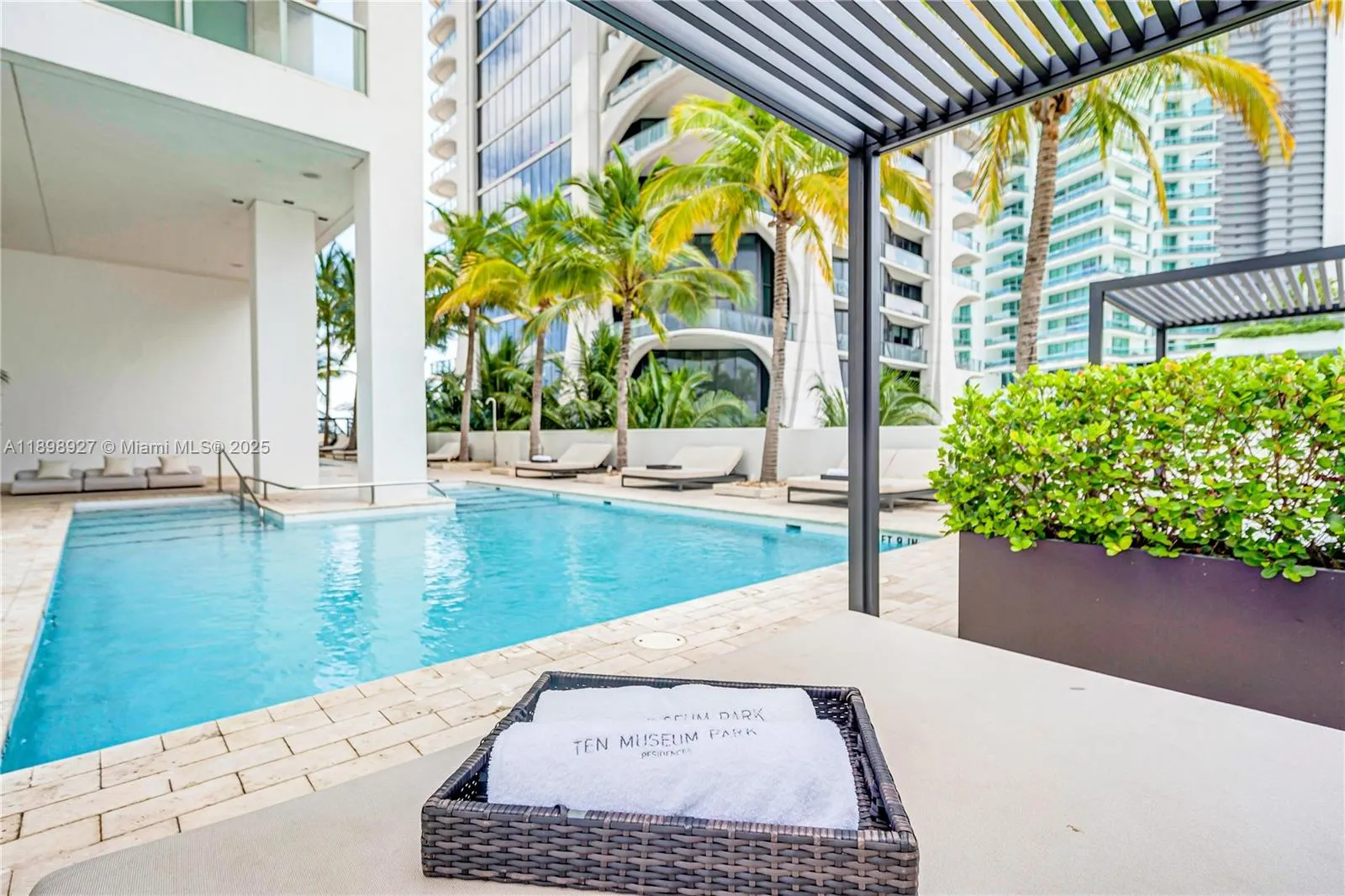 1040 Biscayne Blvd, #3308