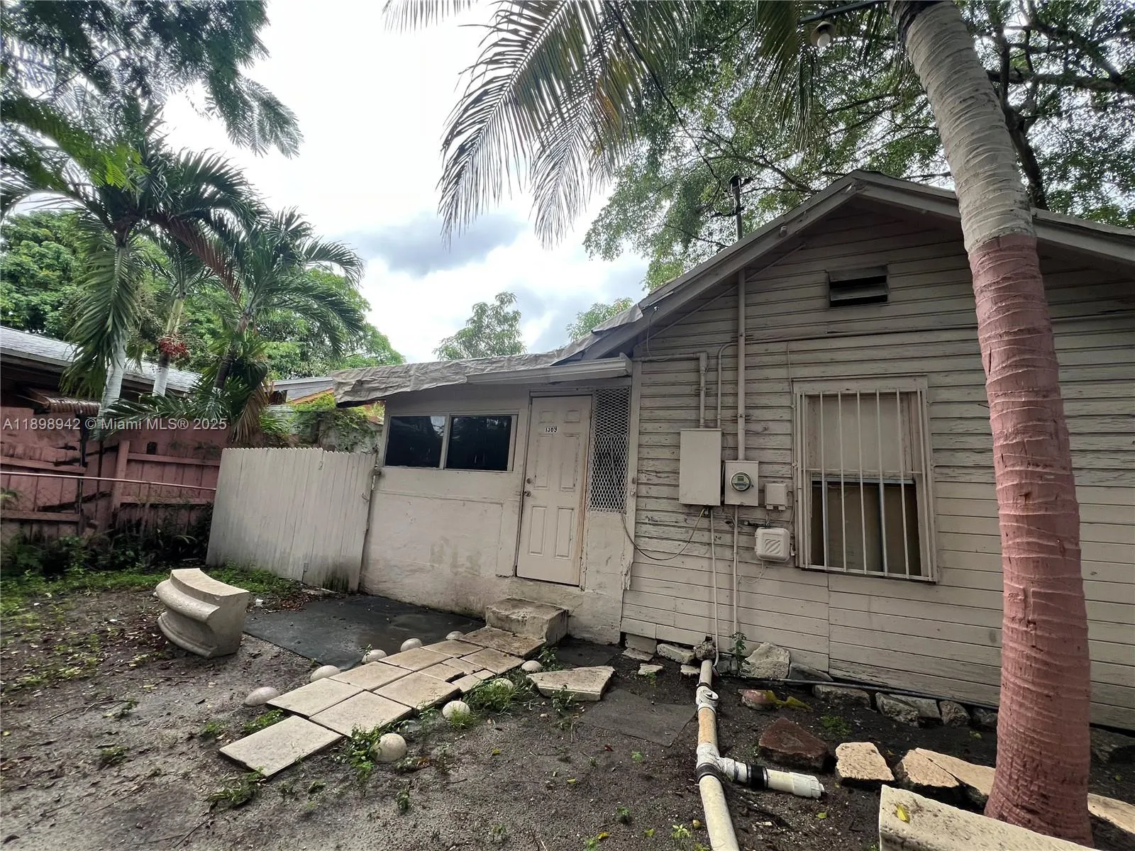 1361 NW 32nd St