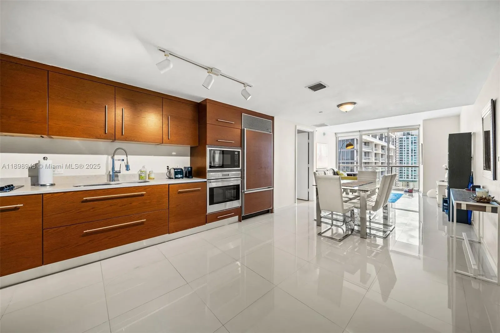 485 Brickell Ave, #2611