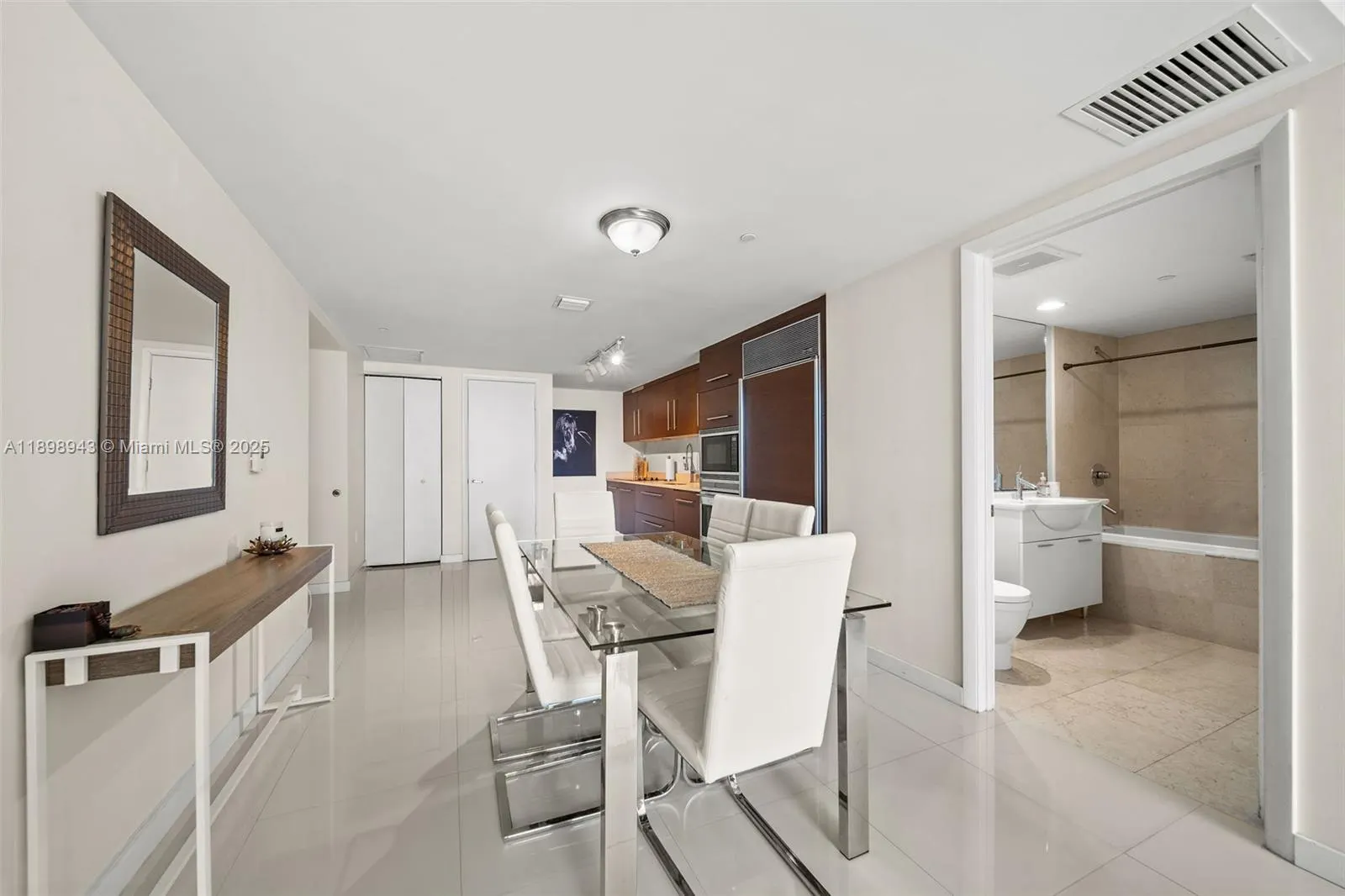 485 Brickell Ave, #2611