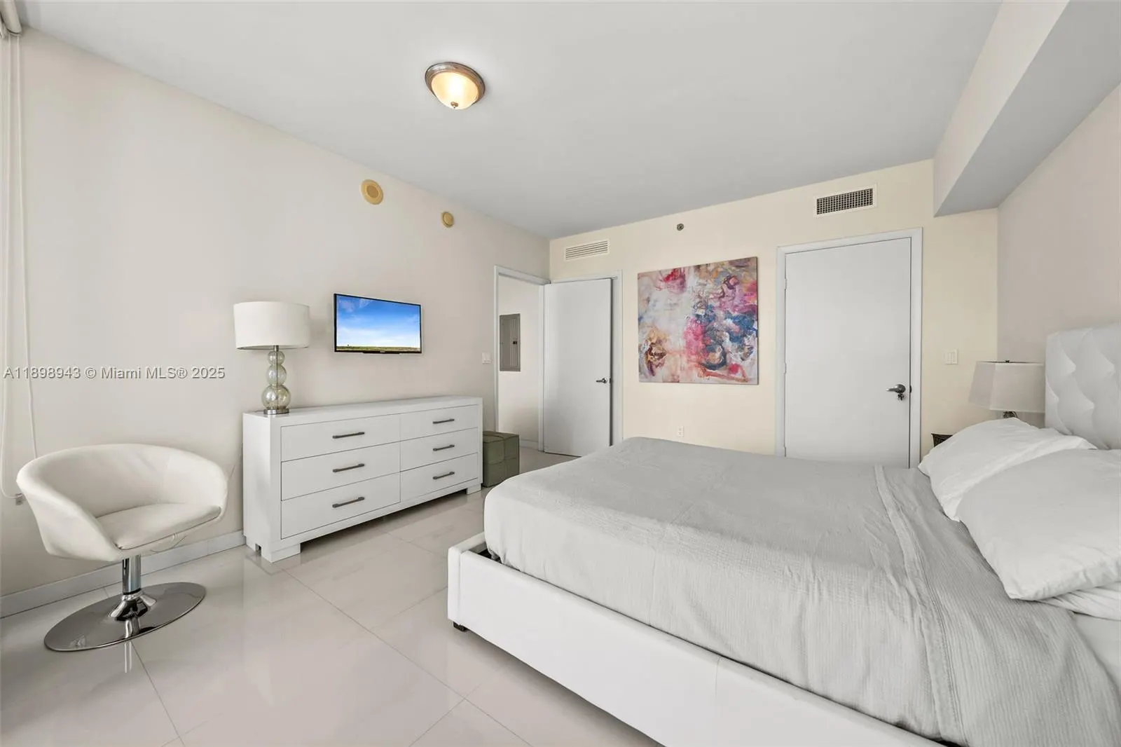 485 Brickell Ave, #2611