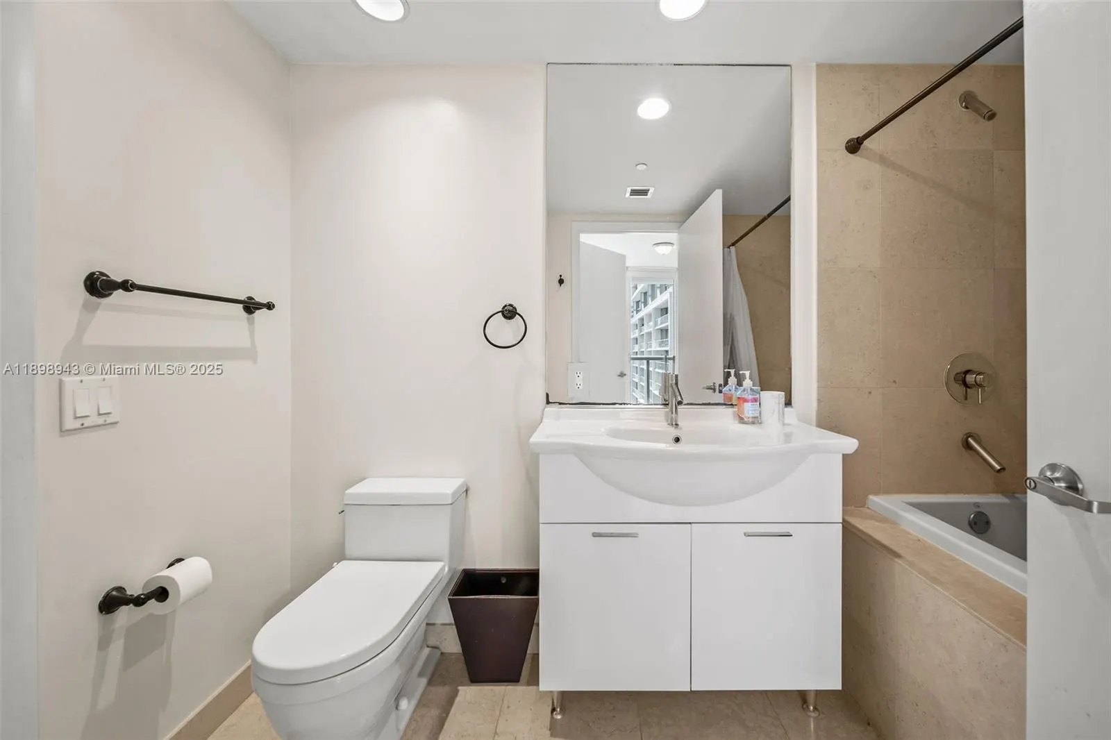 485 Brickell Ave, #2611