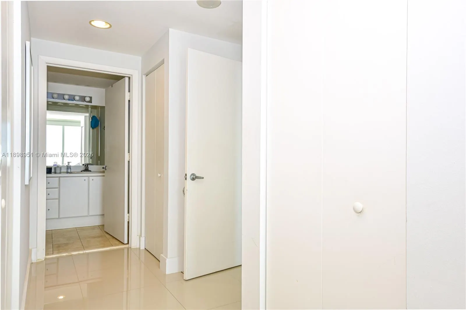2475 Brickell Ave, #1608