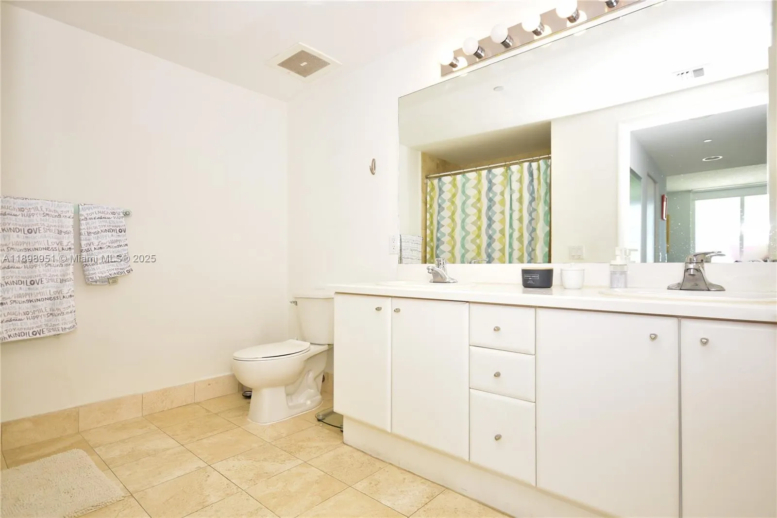 2475 Brickell Ave, #1608