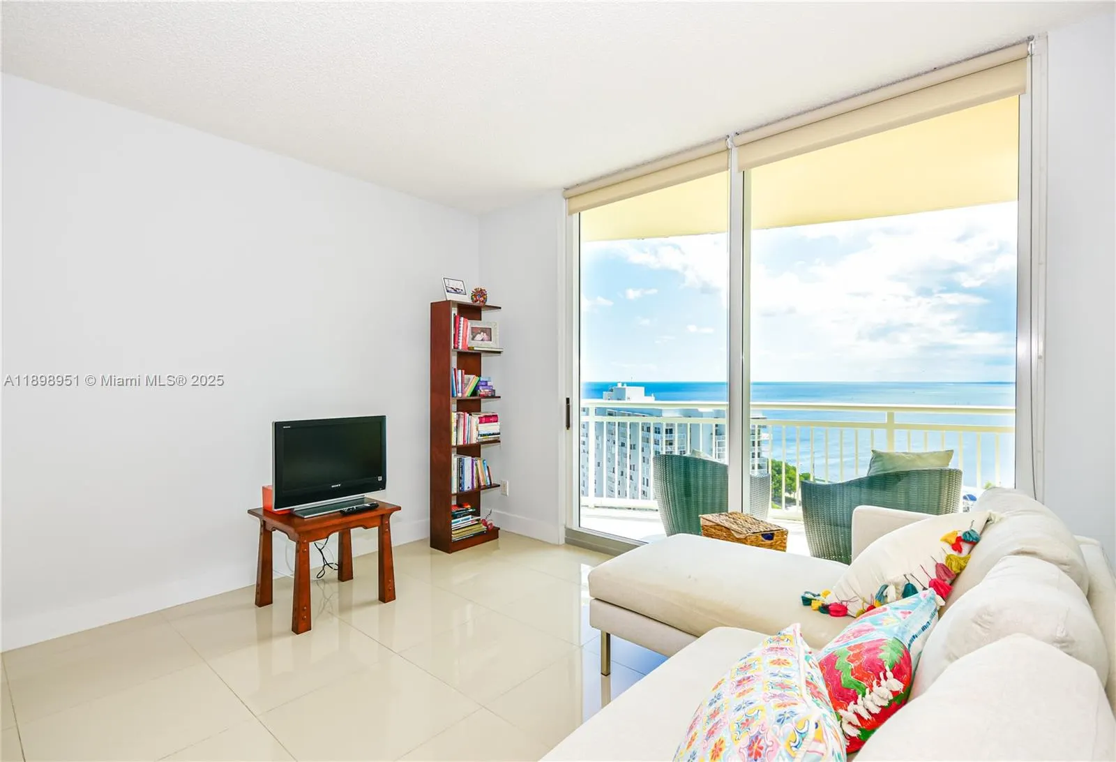 2475 Brickell Ave, #1608