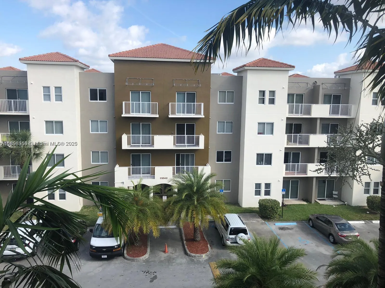 11040 SW 196th St, #211