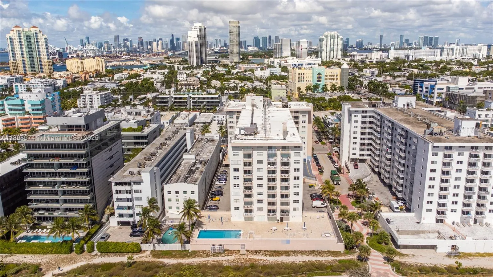 345 OCEAN DR, #320