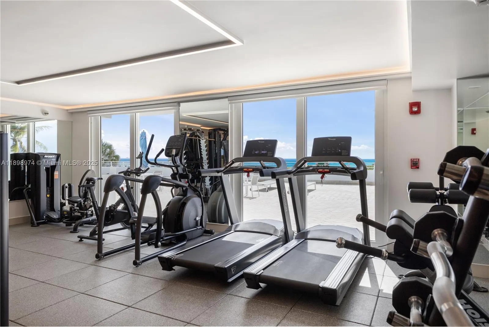 345 OCEAN DR, #320