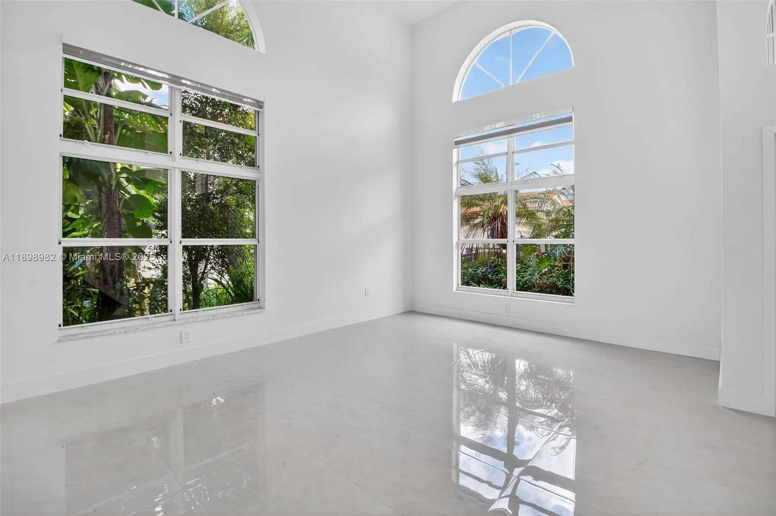 11244 NW 58th Ter