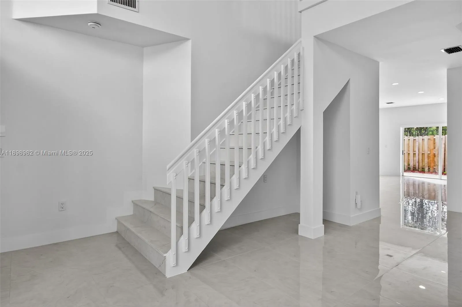 11244 NW 58th Ter