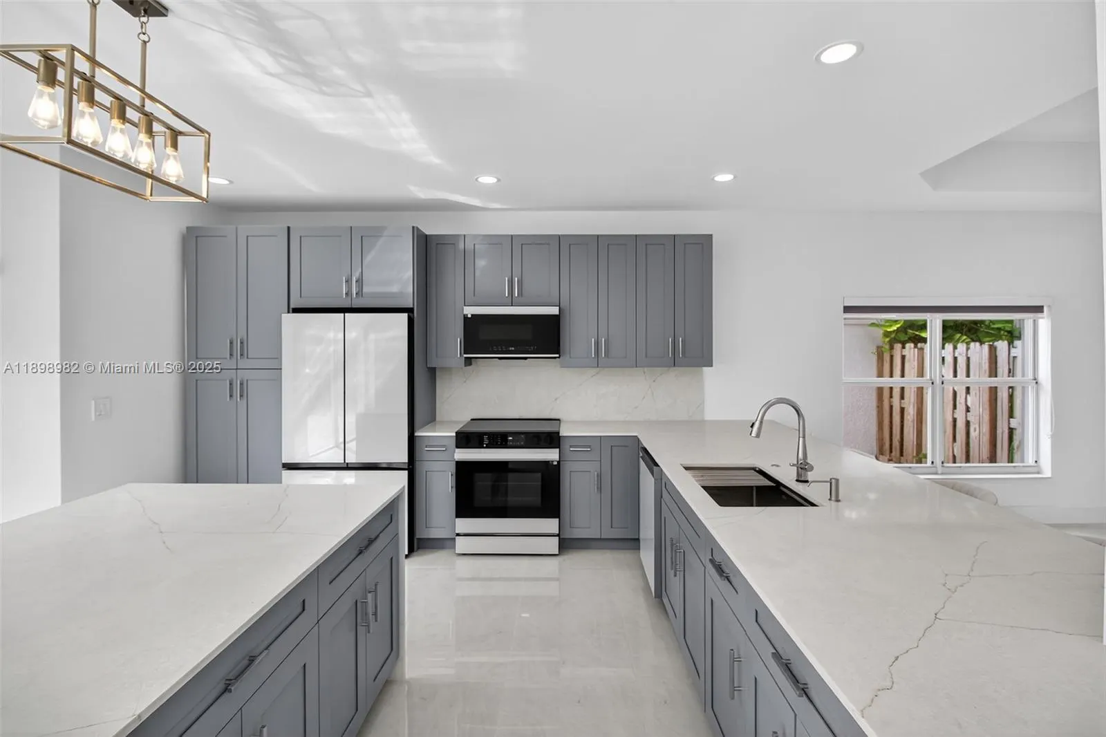 11244 NW 58th Ter