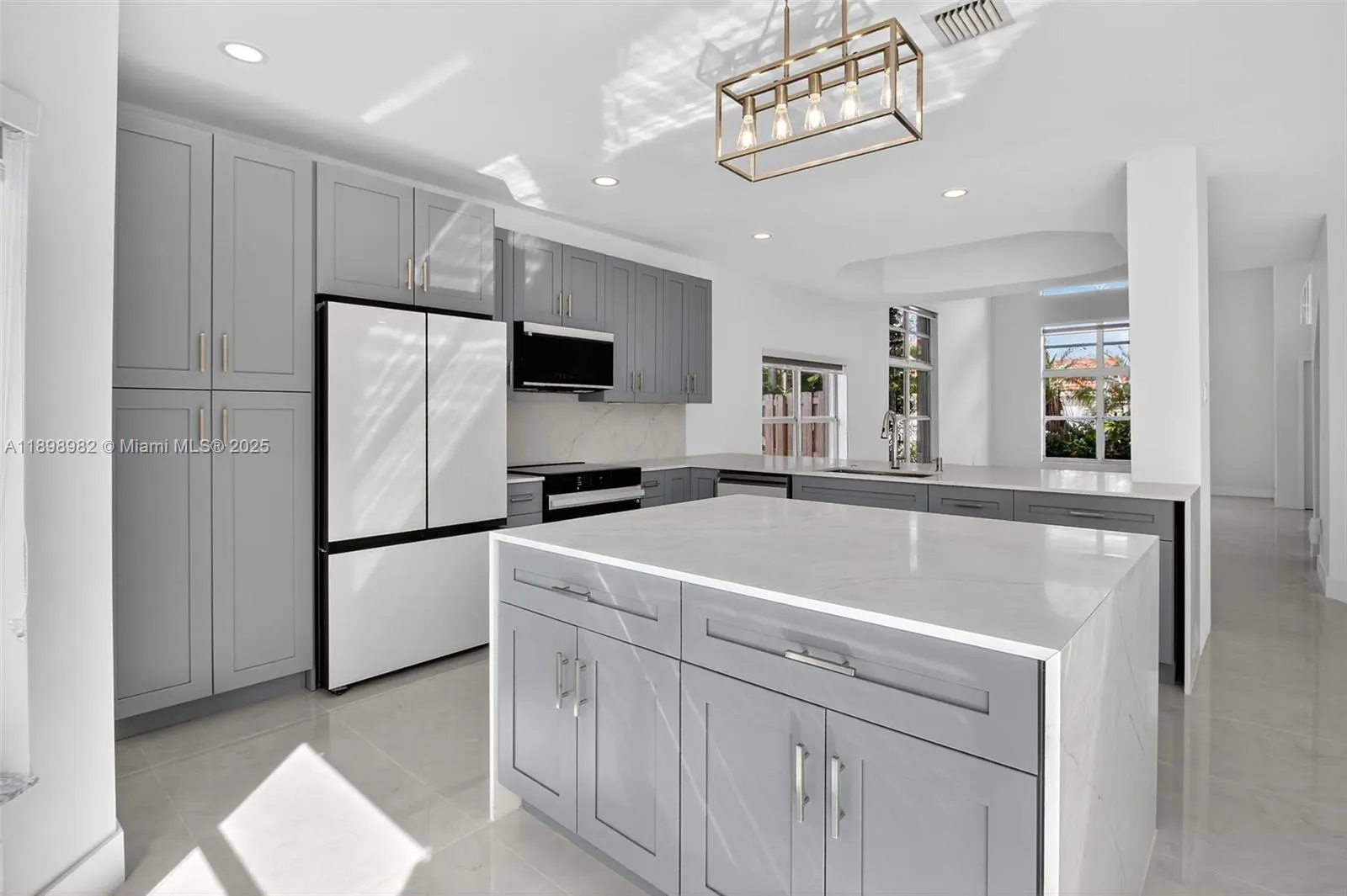 11244 NW 58th Ter